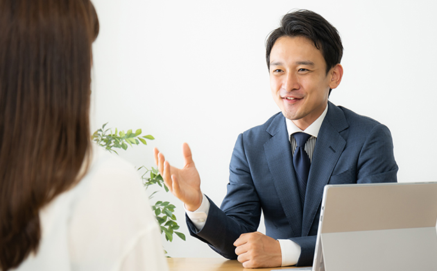 ベテラン探偵と現場へ同行